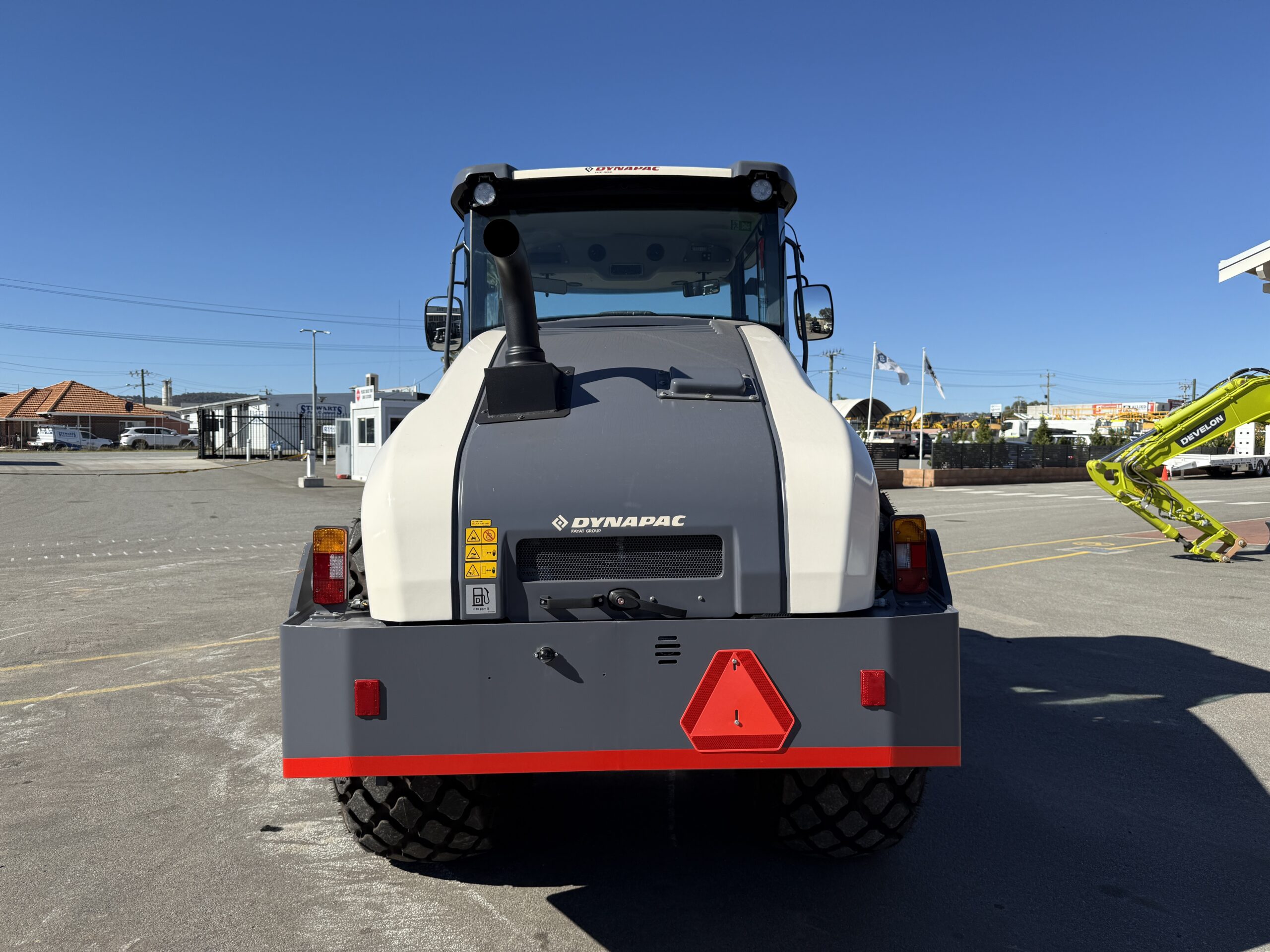 2026 DYNAPAC CA405D SINGLE DRUM VIBRATORY ROLLER