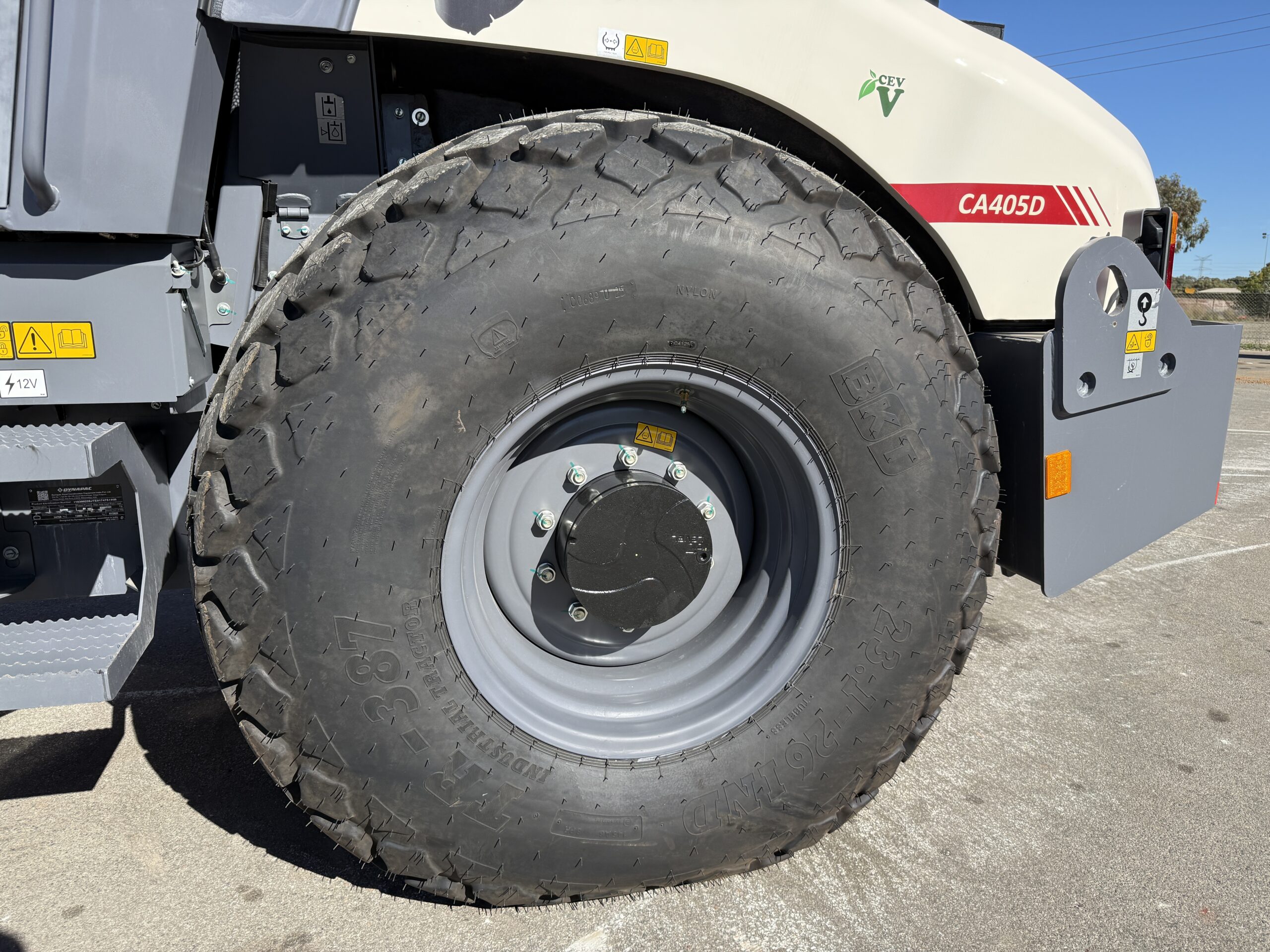 2026 DYNAPAC CA405D SINGLE DRUM VIBRATORY ROLLER