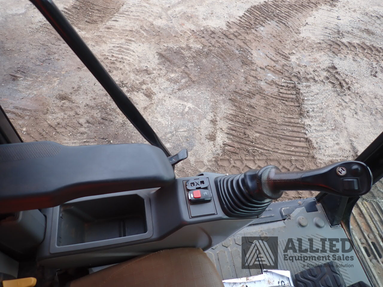 2018 CATERPILLAR 320 HYDRAULIC EXCAVATOR