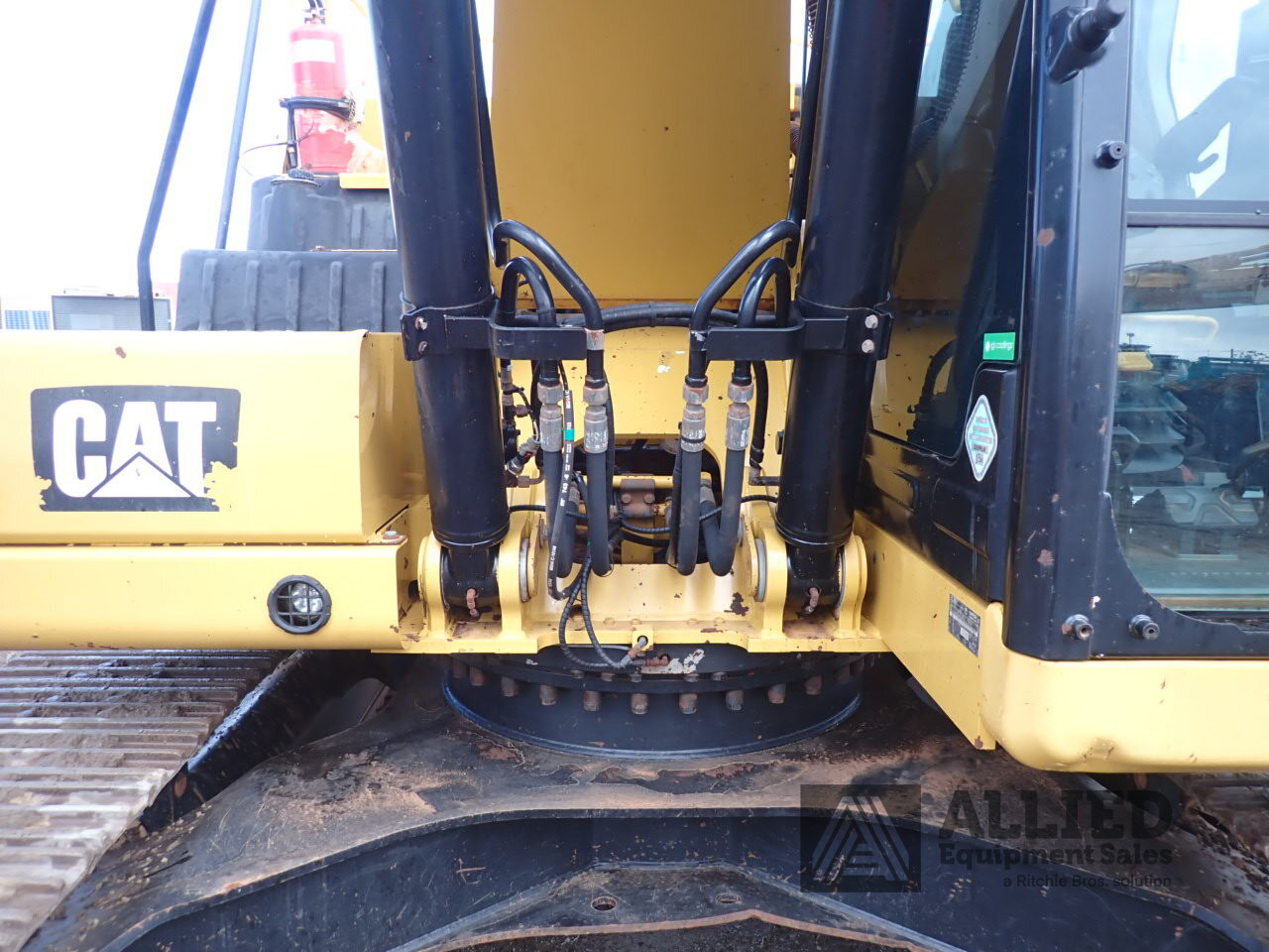 2018 CATERPILLAR 320 HYDRAULIC EXCAVATOR