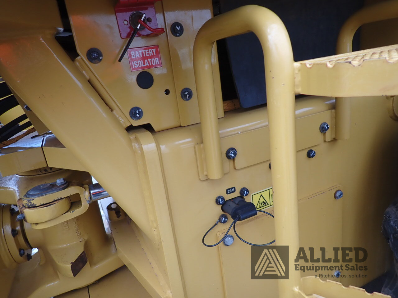 2022 CATERPILLAR CP74B PADFOOT ROLLER
