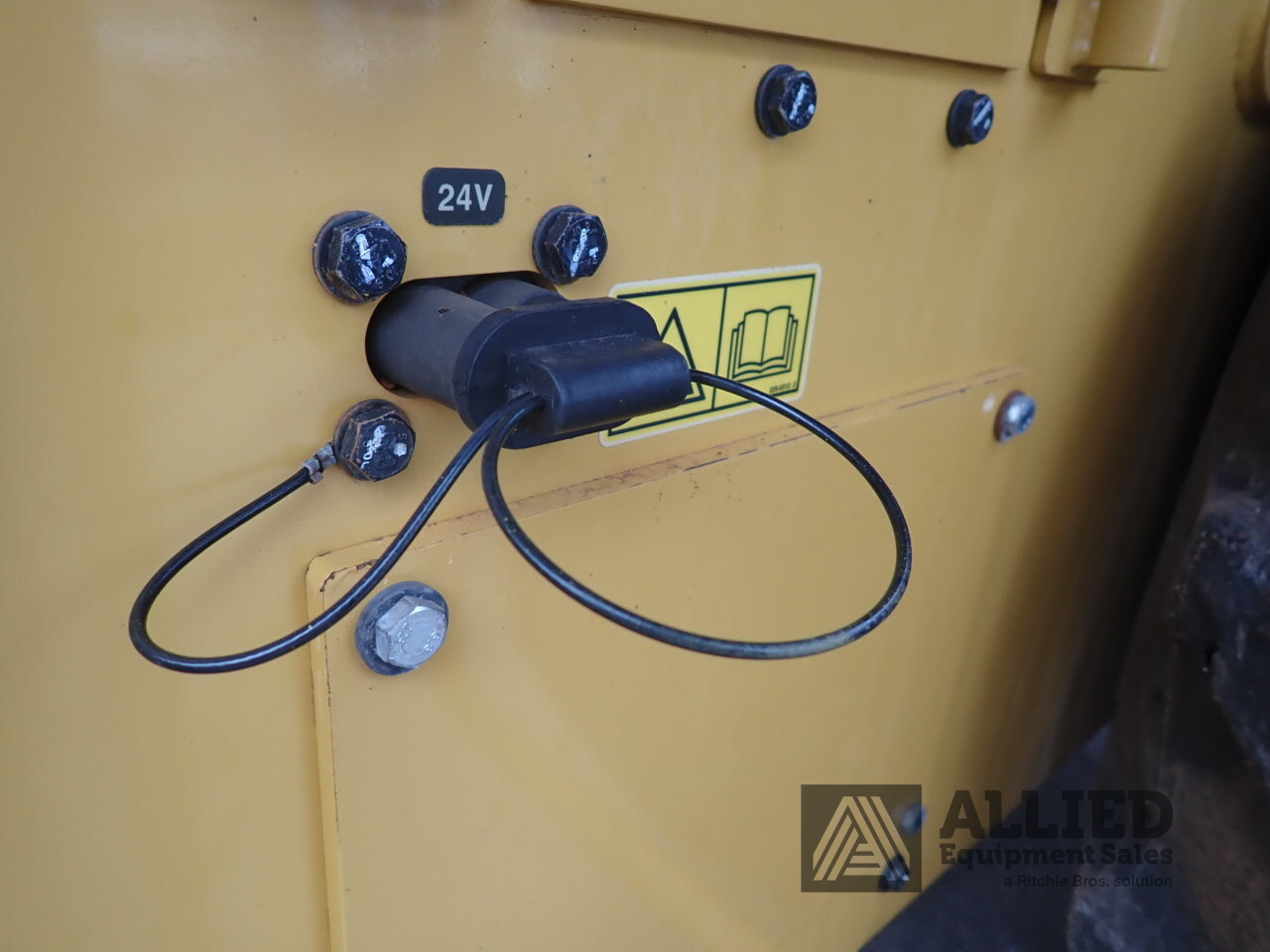 2022 CATERPILLAR CP74B PADFOOT ROLLER