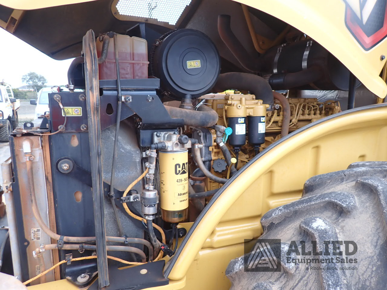 2022 CATERPILLAR CP74B PADFOOT ROLLER
