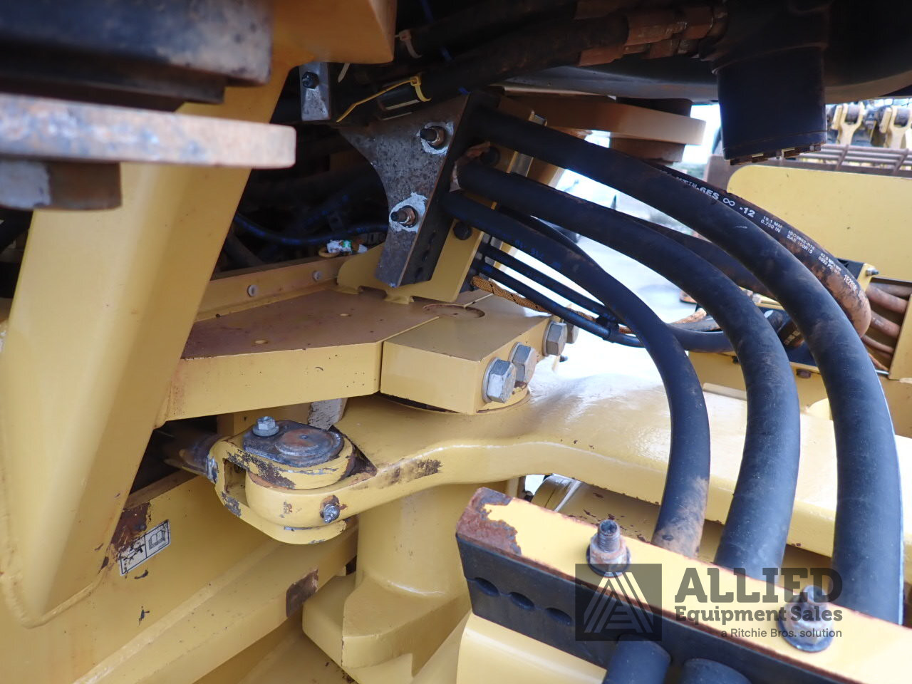 2022 CATERPILLAR CP74B PADFOOT ROLLER