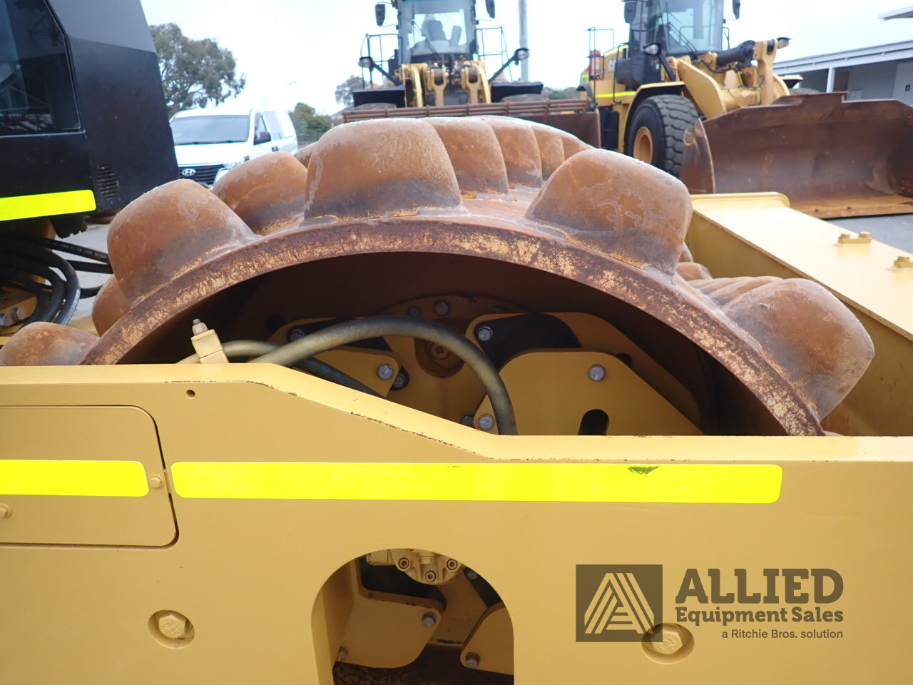 2022 CATERPILLAR CP74B PADFOOT ROLLER