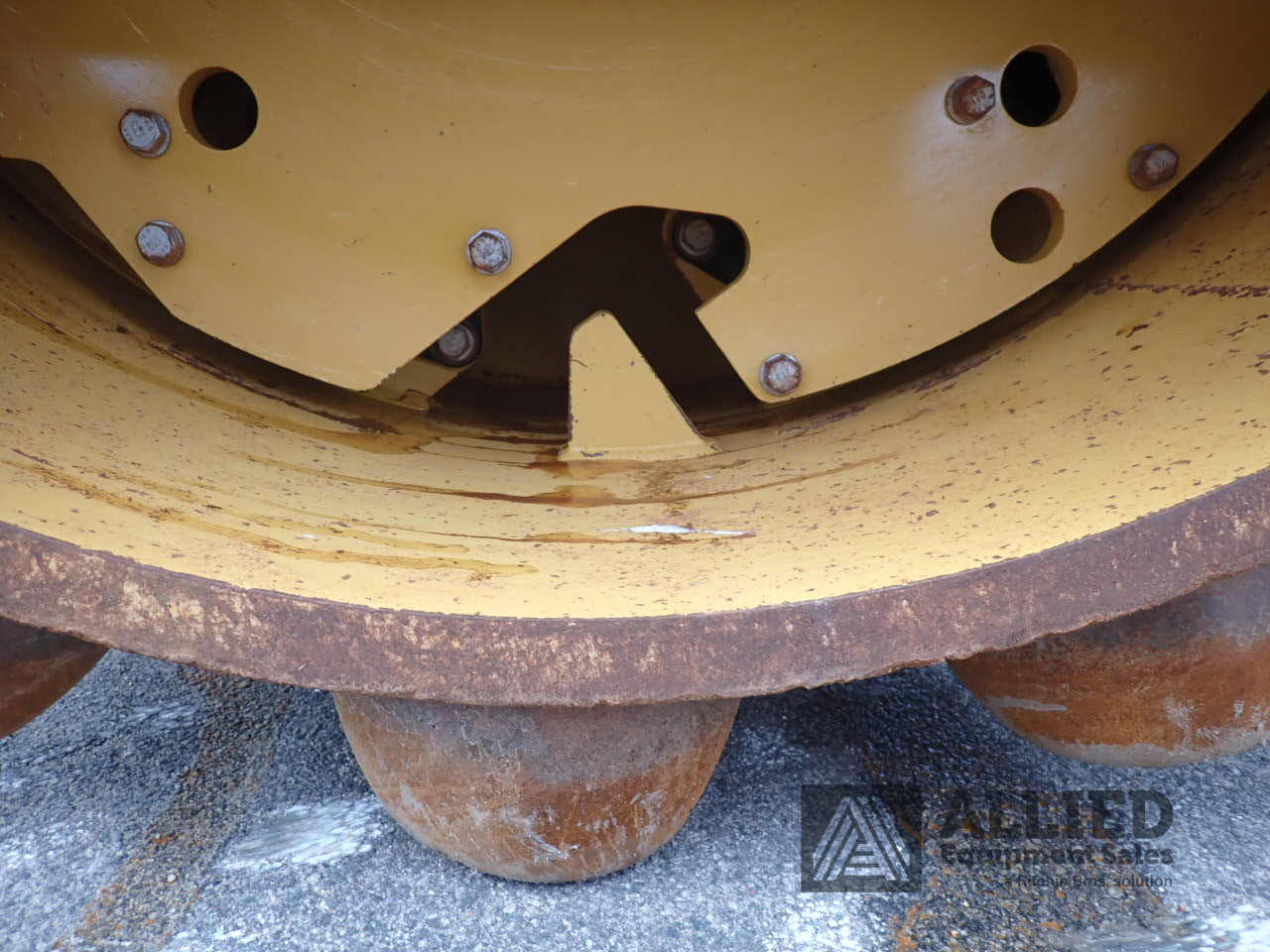 2022 CATERPILLAR CP74B PADFOOT ROLLER