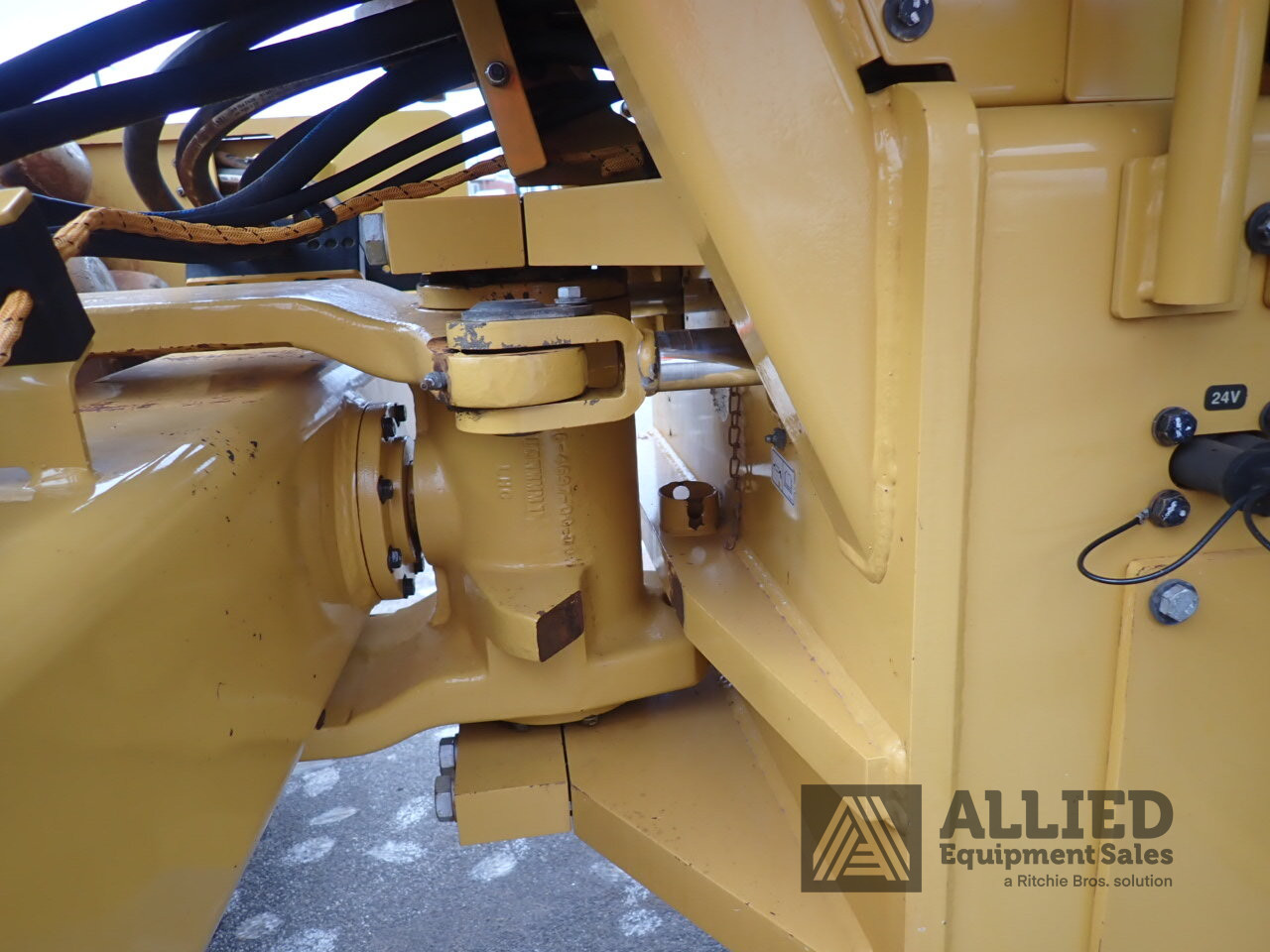 2022 CATERPILLAR CP74B PADFOOT ROLLER