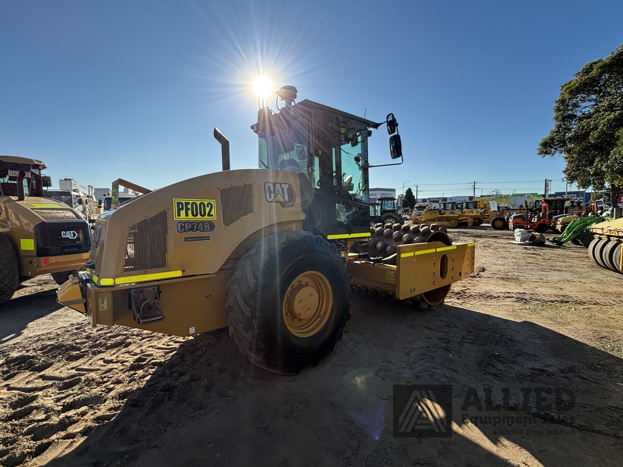 2021 CATERPILLAR CP74B PADFOOT ROLLER