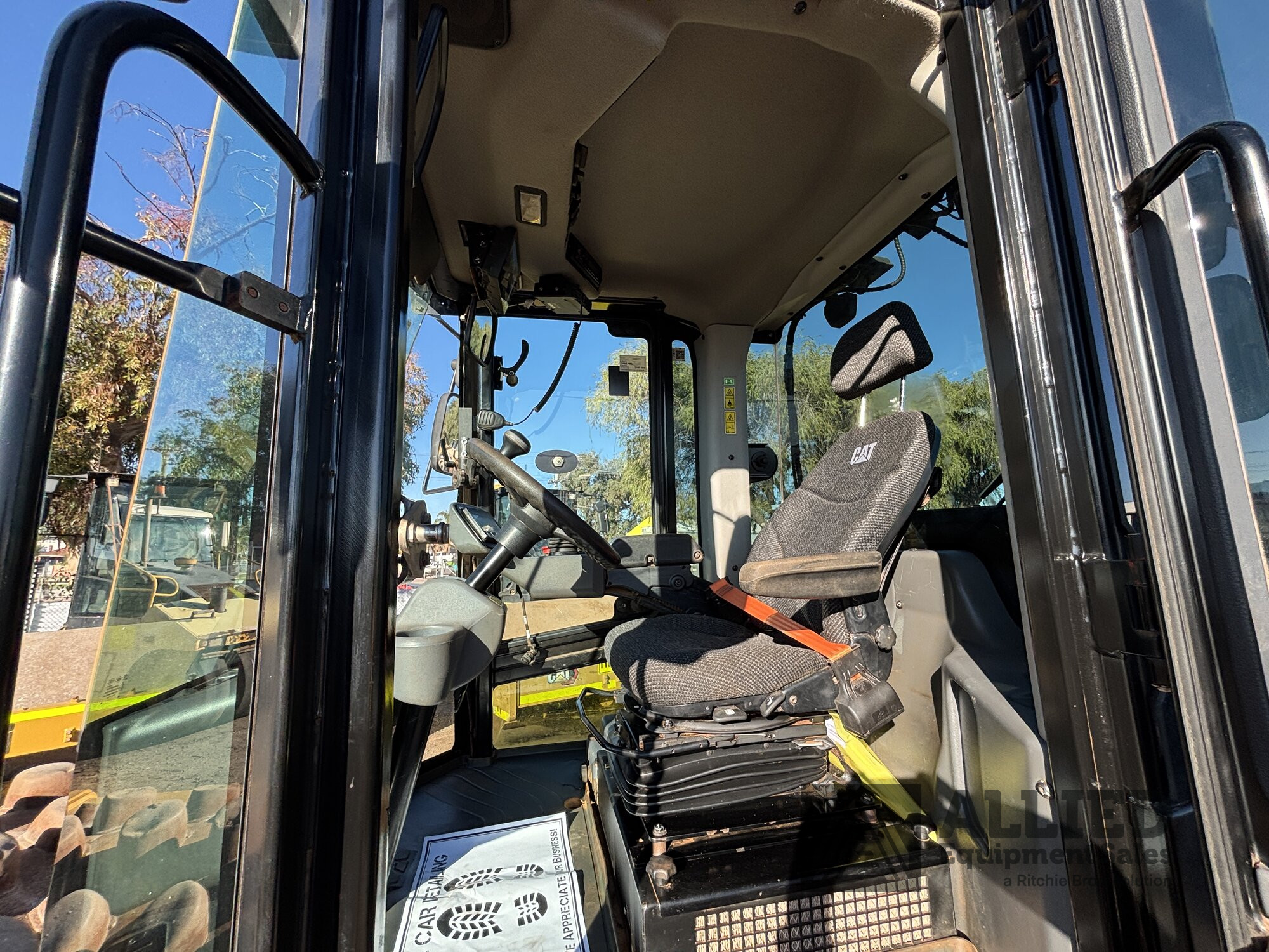 2021 CATERPILLAR CP74B PADFOOT ROLLER