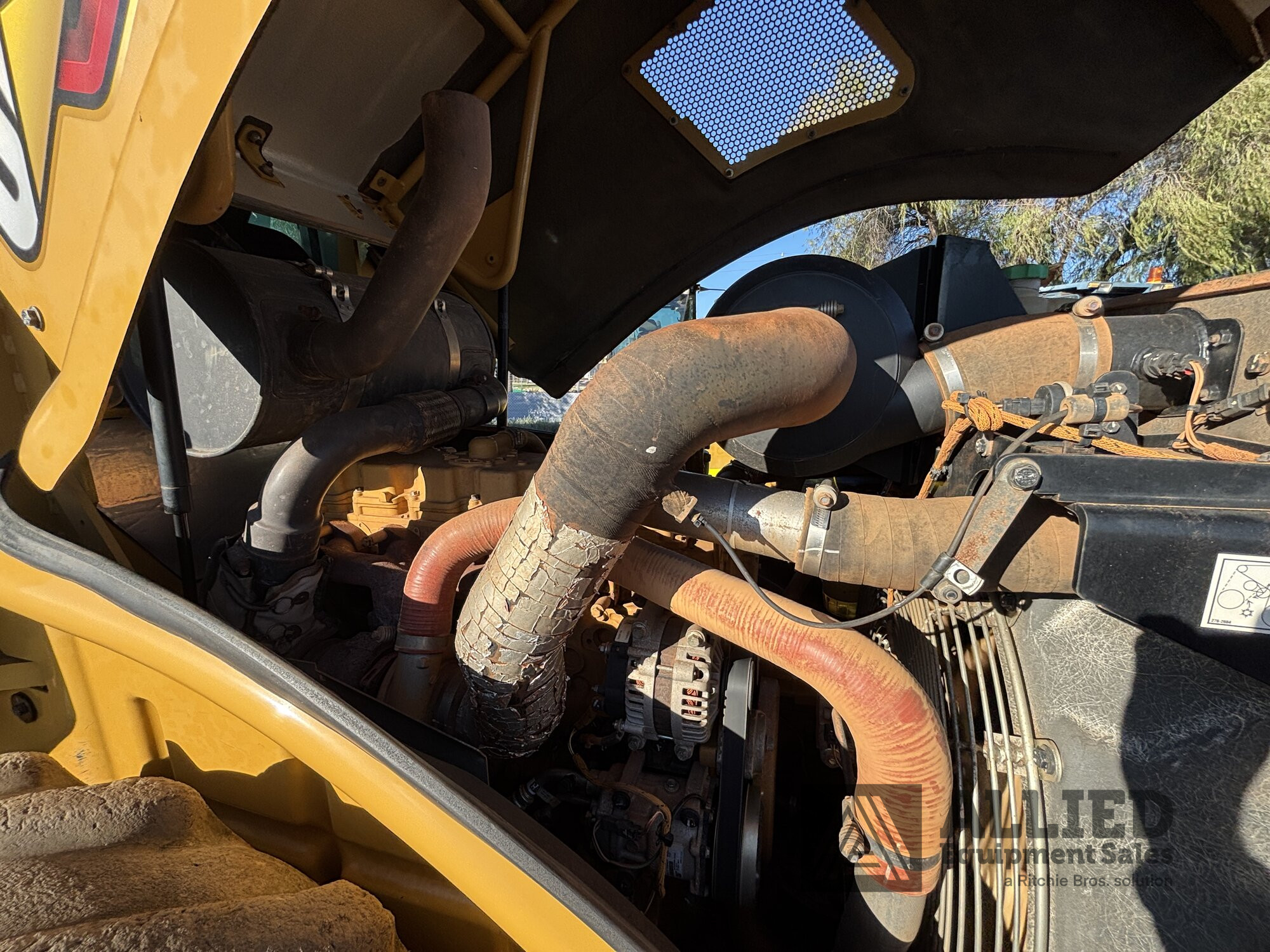 2021 CATERPILLAR CP74B PADFOOT ROLLER