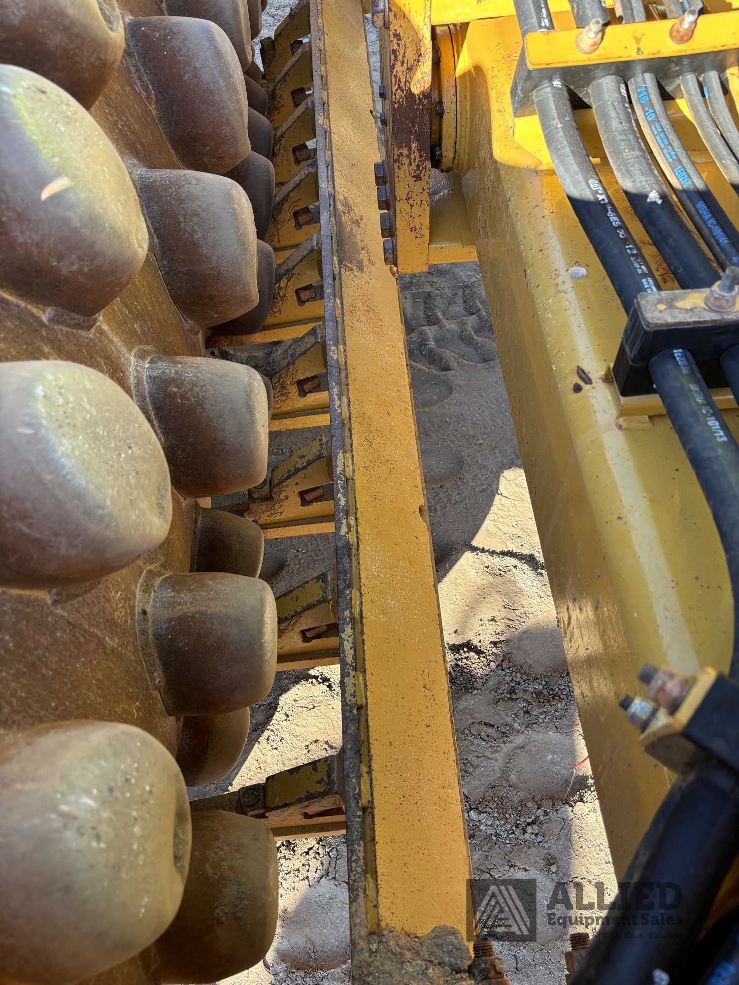 2021 CATERPILLAR CP74B PADFOOT ROLLER