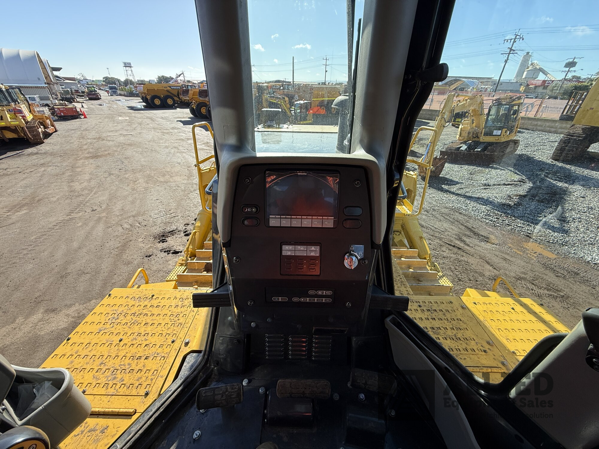 2024 KOMATSU D375A-6 TRACK TYPE TRACTOR (DOZER)