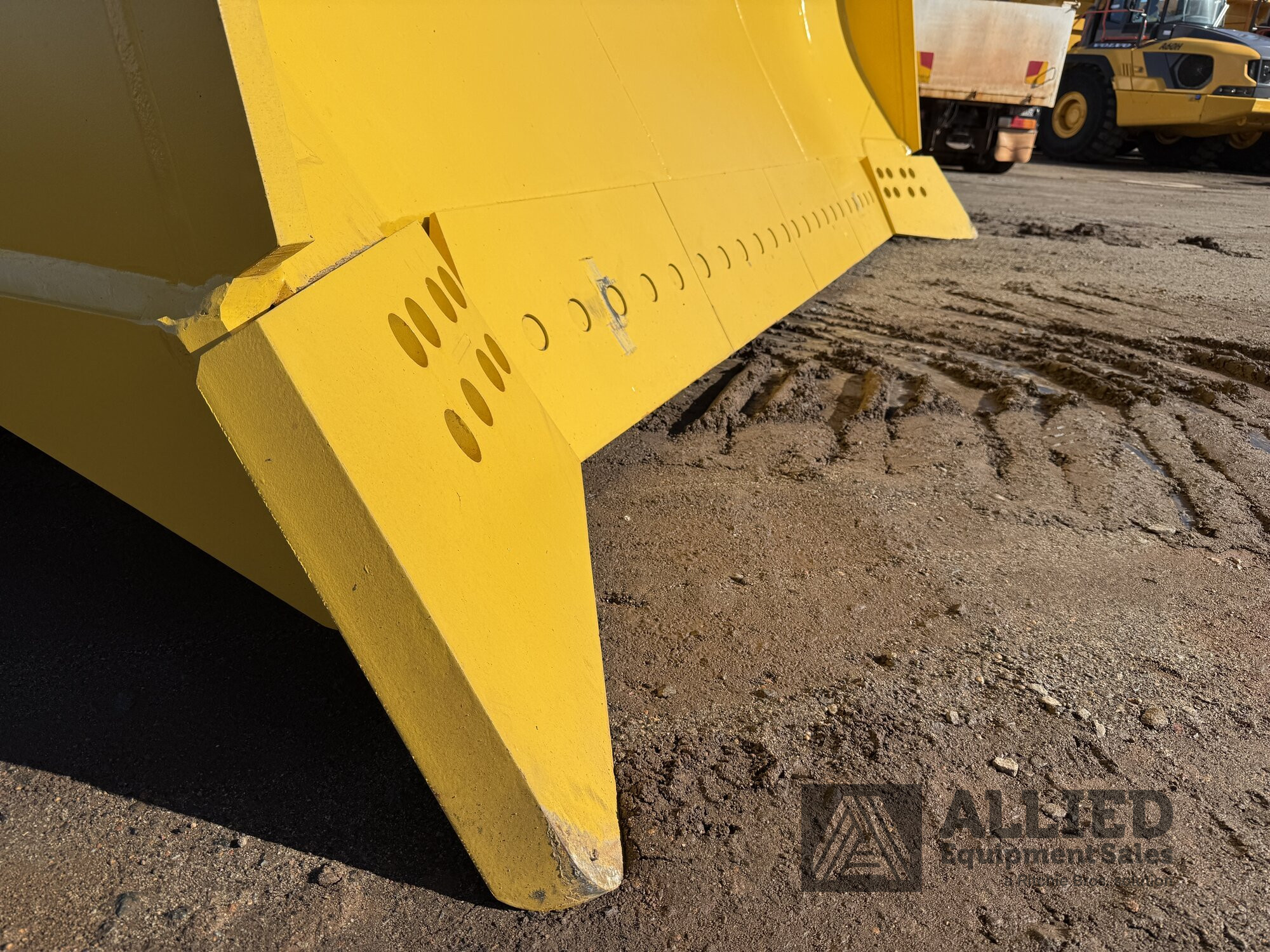 2024 KOMATSU D375A-6 TRACK TYPE TRACTOR (DOZER)