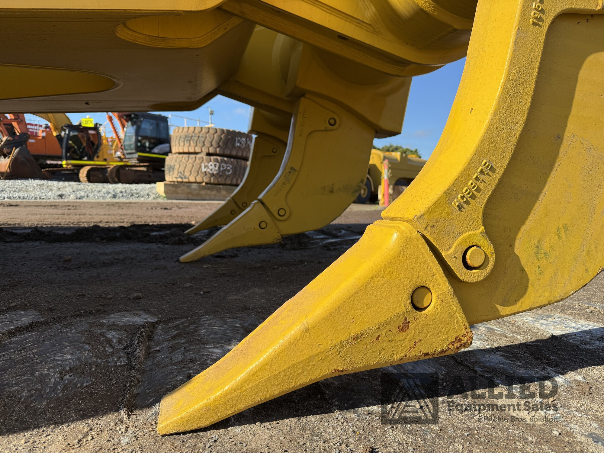 2024 KOMATSU D375A-6 TRACK TYPE TRACTOR (DOZER)