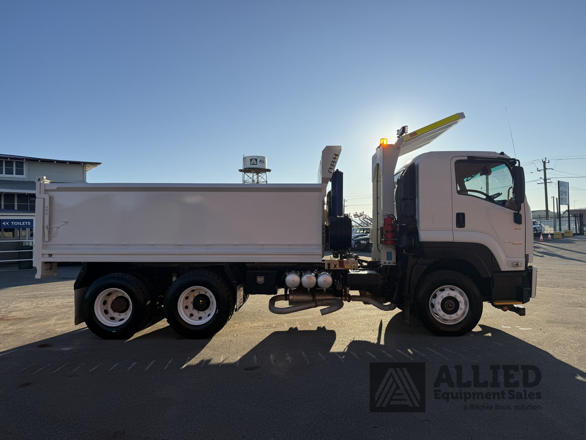2023 ISUZU FXY 240-350 6X4 TIPPER TRUCK