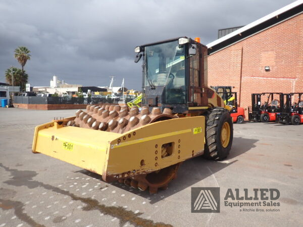2013 CATERPILLAR CP76B ROLLER