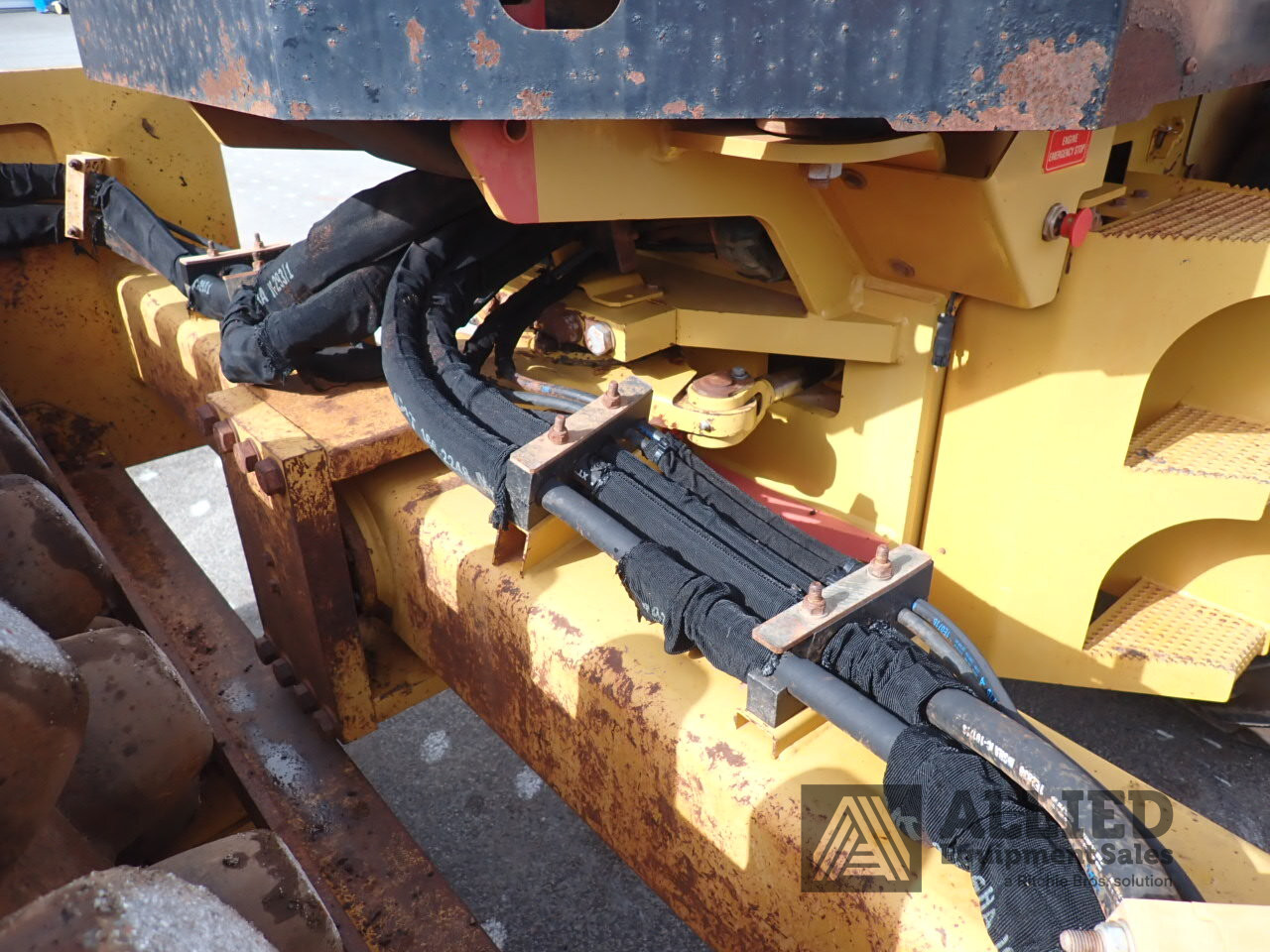 2013 CATERPILLAR CP76B ROLLER