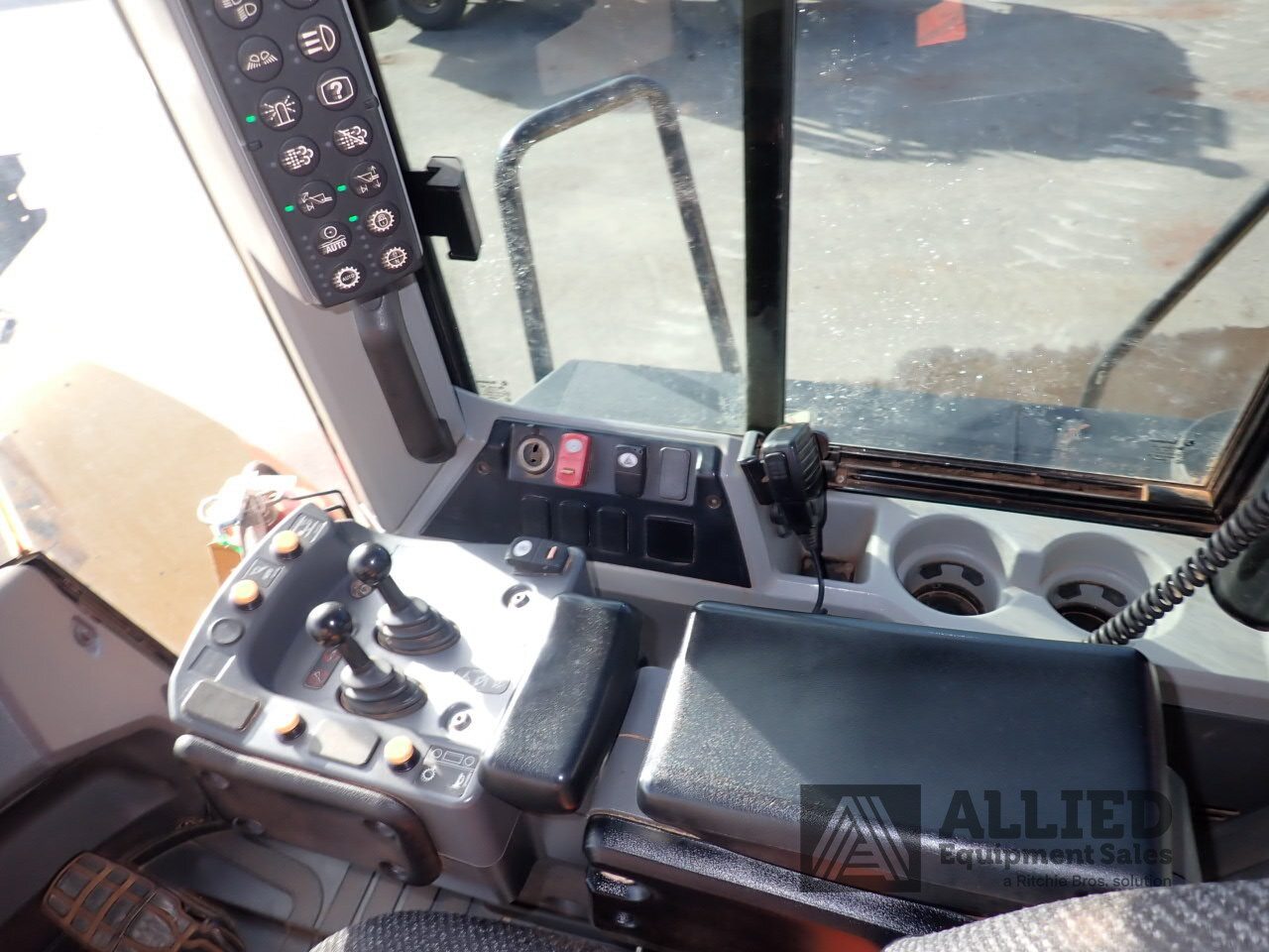 2017 CATERPILLAR 966M WHEEL LOADER