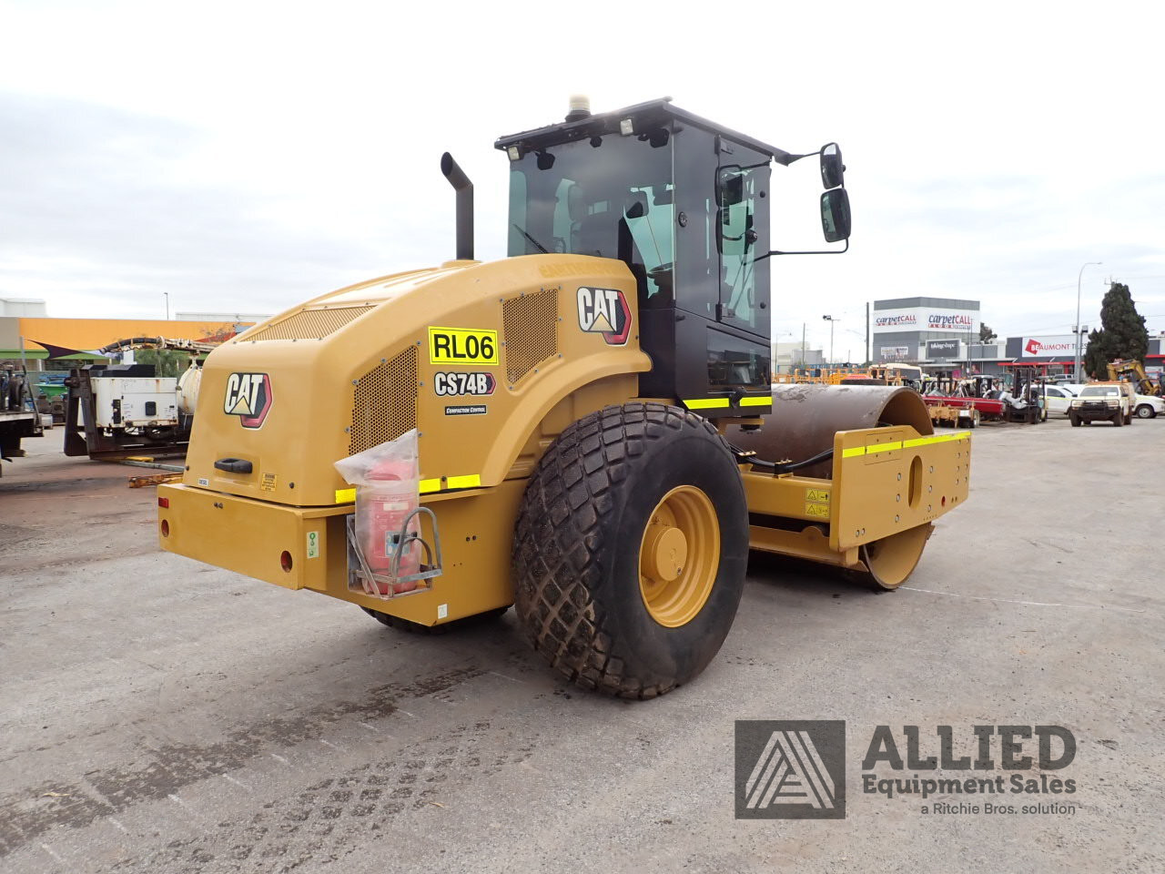 2021 CATERPILLAR CS74B SMOOTH DRUM ROLLER