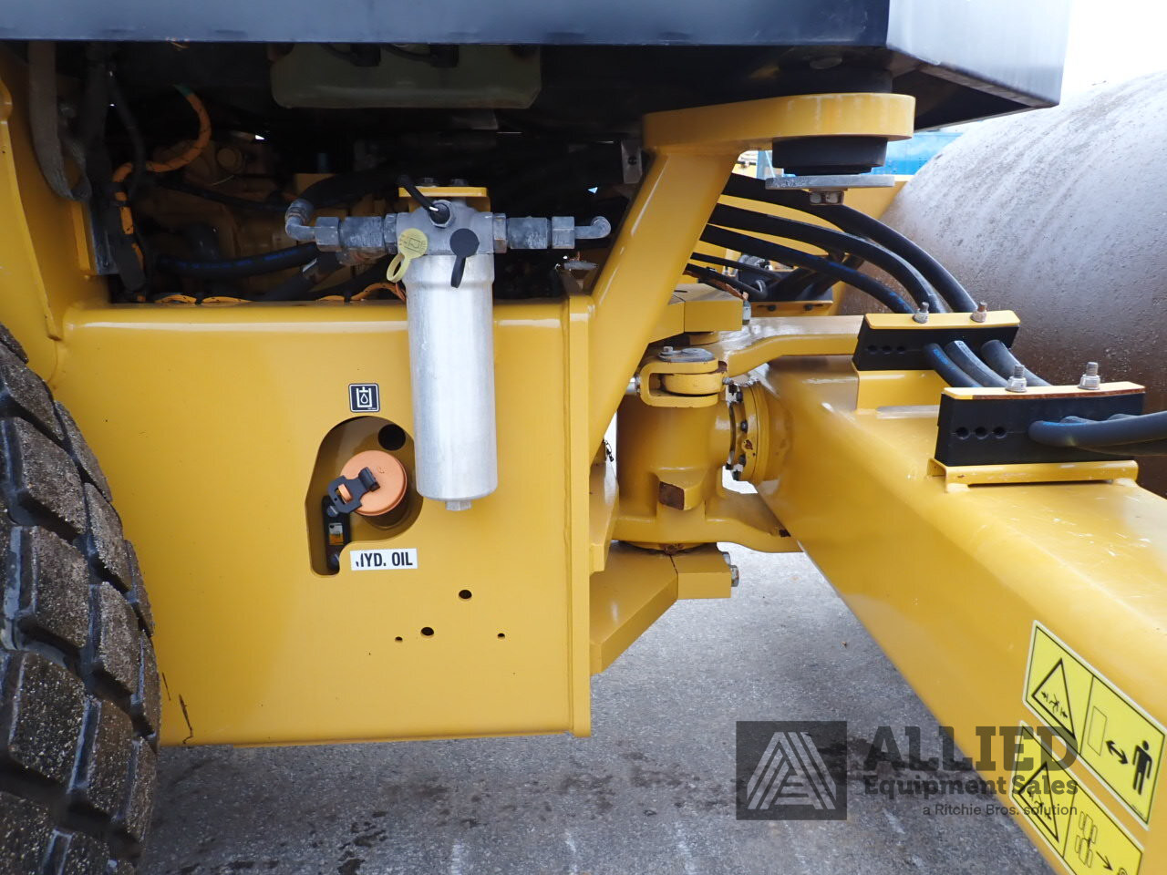 2021 CATERPILLAR CS74B SMOOTH DRUM ROLLER