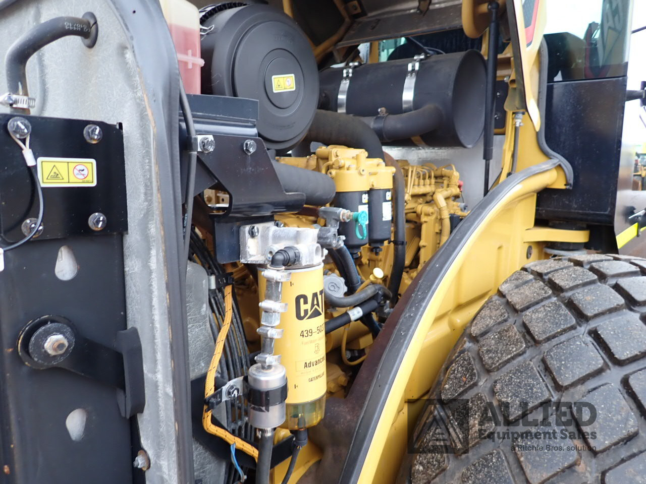2021 CATERPILLAR CS74B SMOOTH DRUM ROLLER