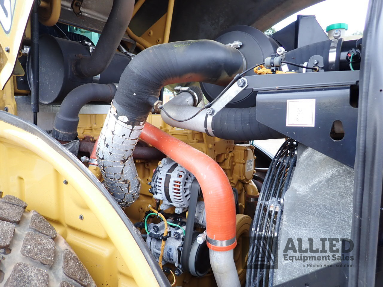 2021 CATERPILLAR CS74B SMOOTH DRUM ROLLER